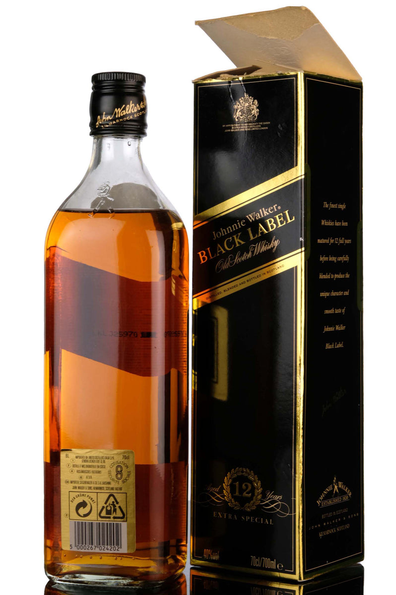 Johnnie Walker 12 Year Old - Black LabelJohnnie Walker 12 Year Old - B